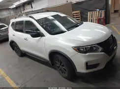 5N1AT2MT5JC745690 2018 NISSAN ROGUE