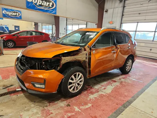 5N1AT2MT5JC749416 2018 NISSAN ROGUE - Image 1