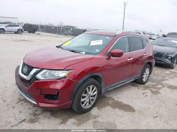 5N1AT2MT5JC758956 2018 NISSAN ROGUE - Image 2