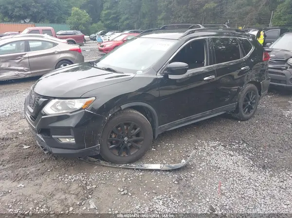 5N1AT2MT5JC766667 2018 NISSAN ROGUE - Image 2