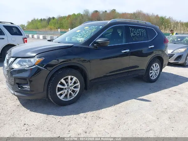 5N1AT2MT5JC767379 2018 NISSAN ROGUE - Image 2