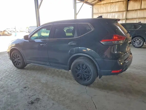 5N1AT2MT5JC767382 2018 NISSAN ROGUE - Image 2