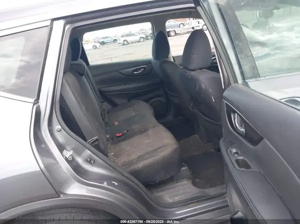 5N1AT2MT5JC775045 2018 NISSAN ROGUE - Image 8