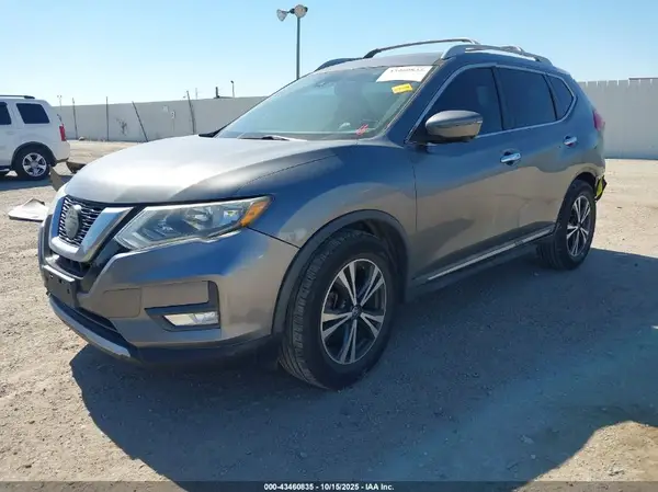 5N1AT2MT5JC776101 2018 NISSAN ROGUE - Image 2