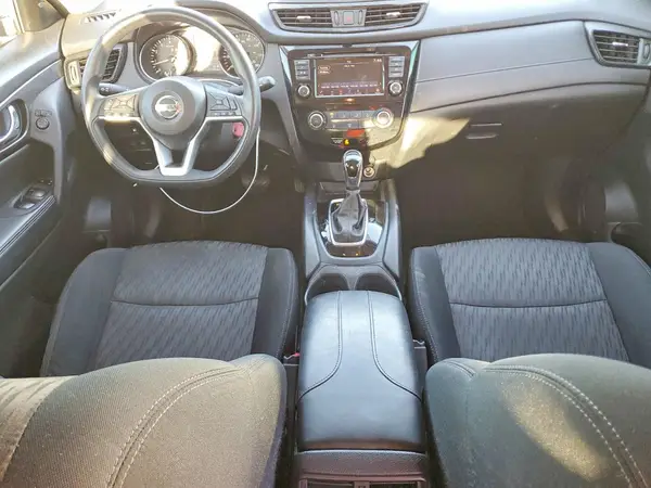 5N1AT2MT5JC791388 2018 NISSAN ROGUE - Image 8