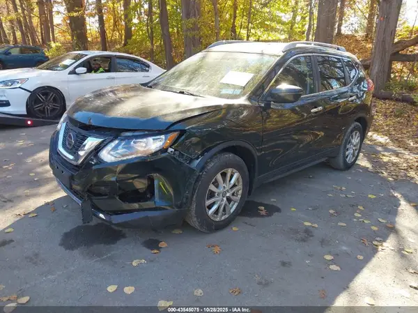 5N1AT2MT5JC792315 2018 NISSAN ROGUE - Image 2