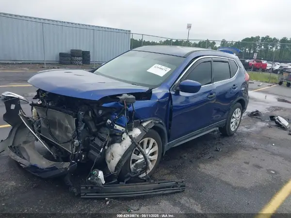 5N1AT2MT5JC792900 2018 NISSAN ROGUE - Image 2