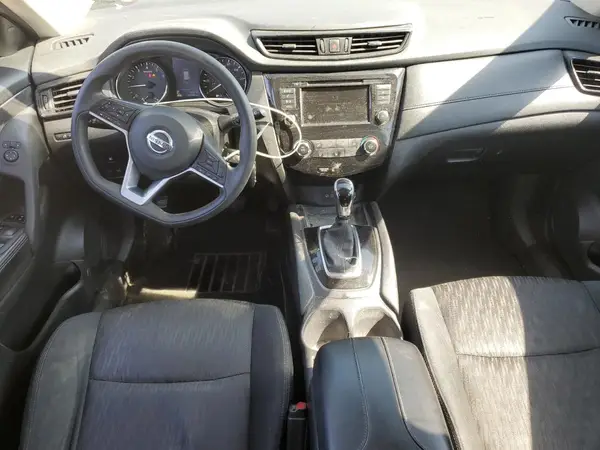 5N1AT2MT5JC797689 2018 NISSAN ROGUE - Image 8
