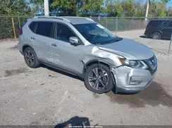 5N1AT2MT5JC799412 2018 NISSAN ROGUE