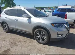 5N1AT2MT5JC799930 2018 NISSAN ROGUE