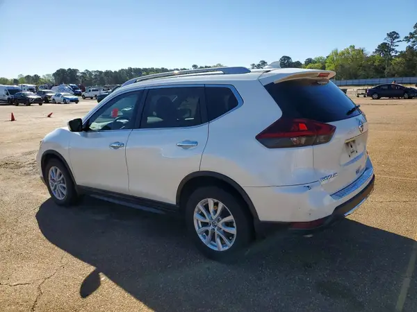 5N1AT2MT5JC800834 2018 NISSAN ROGUE - Image 2