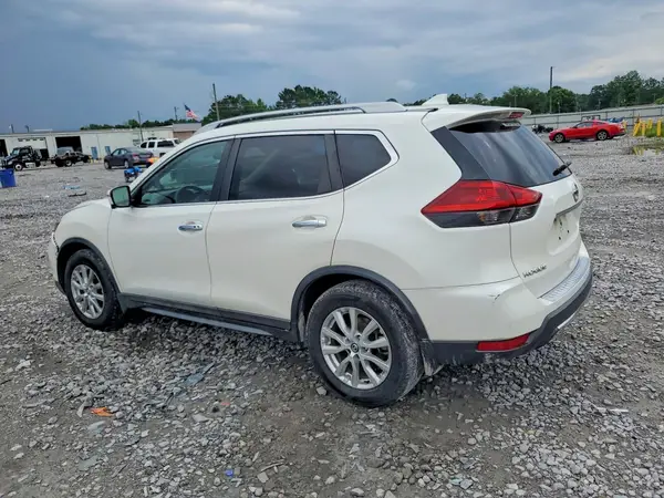 5N1AT2MT5JC801577 2018 NISSAN ROGUE - Image 2