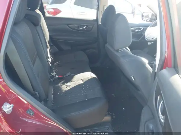 5N1AT2MT5JC805774 2018 NISSAN ROGUE - Image 8
