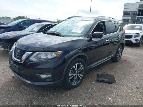 5N1AT2MT5JC807203 2018 NISSAN ROGUE - Image 2
