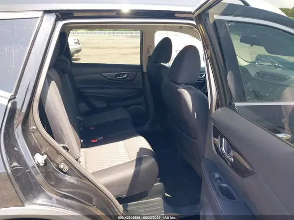 5N1AT2MT5JC809713 2018 NISSAN ROGUE - Image 8