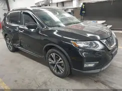 5N1AT2MT5JC811736 2018 NISSAN ROGUE