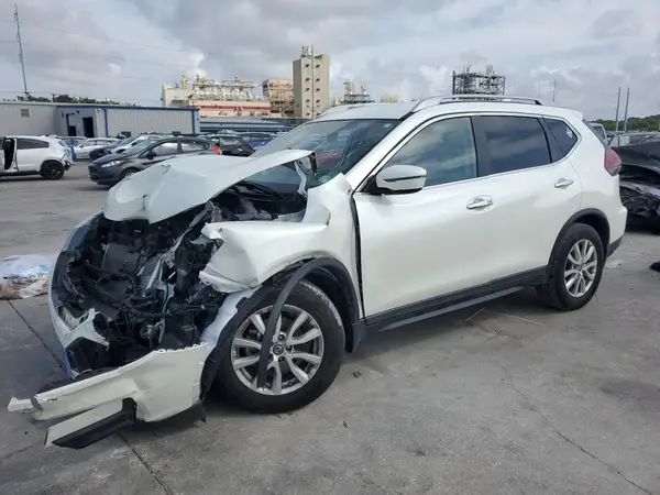 5N1AT2MT5JC813860 2018 NISSAN ROGUE - Image 1