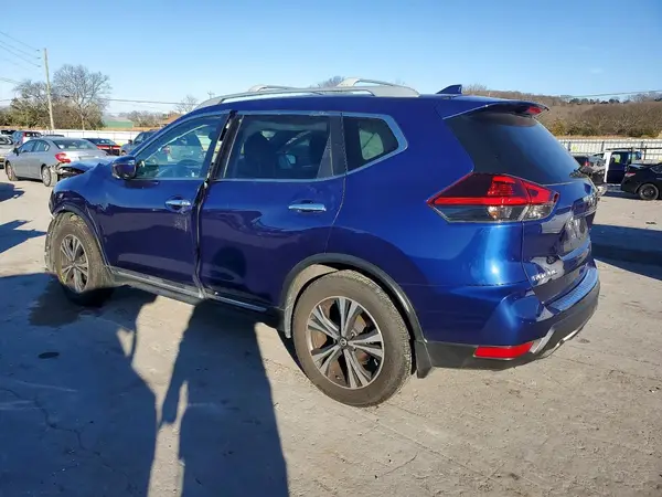 5N1AT2MT5JC821196 2018 NISSAN ROGUE - Image 2