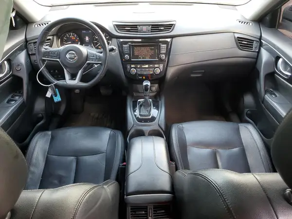 5N1AT2MT5JC827547 2018 NISSAN ROGUE - Image 8