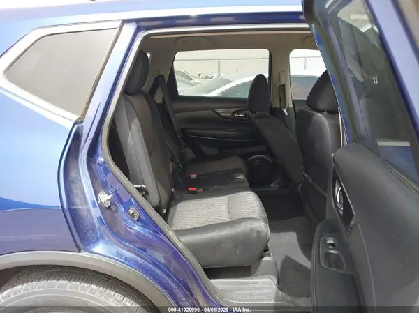 5N1AT2MT5JC830464 2018 NISSAN ROGUE - Image 8