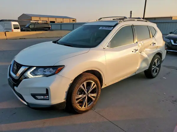 5N1AT2MT5JC843828 2018 NISSAN ROGUE - Image 1