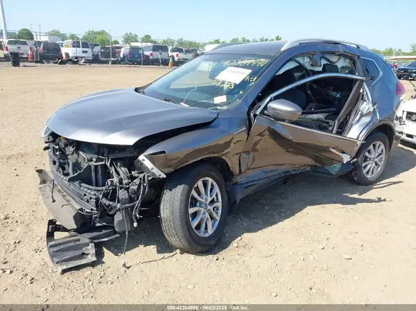 5N1AT2MT5JC844512 2018 NISSAN ROGUE - Image 2