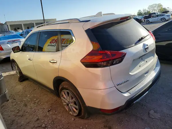 5N1AT2MT5JC847572 2018 NISSAN ROGUE - Image 2