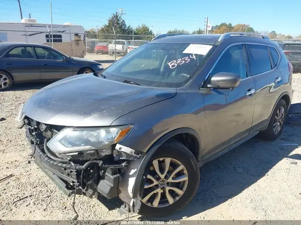 5N1AT2MT5JC848334 2018 NISSAN ROGUE - Image 2