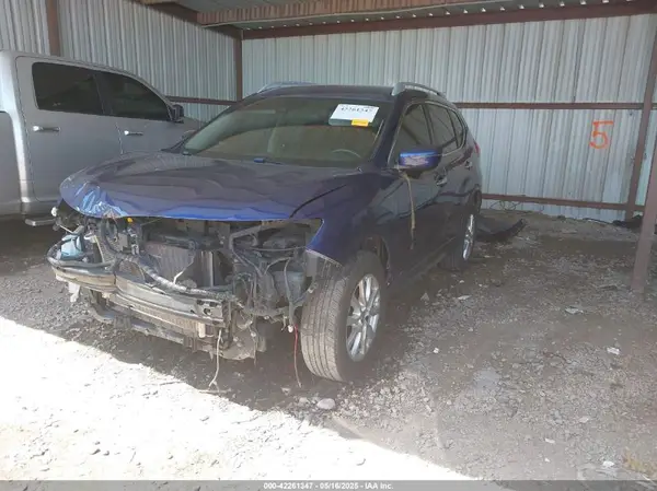 5N1AT2MT5KC705496 2019 NISSAN ROGUE - Image 2