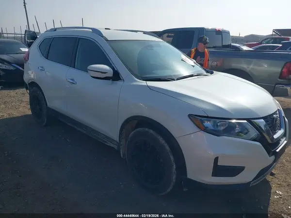 5N1AT2MT5KC719382 2019 NISSAN ROGUE - Image 1