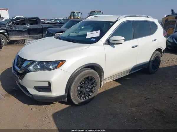 5N1AT2MT5KC719382 2019 NISSAN ROGUE - Image 2