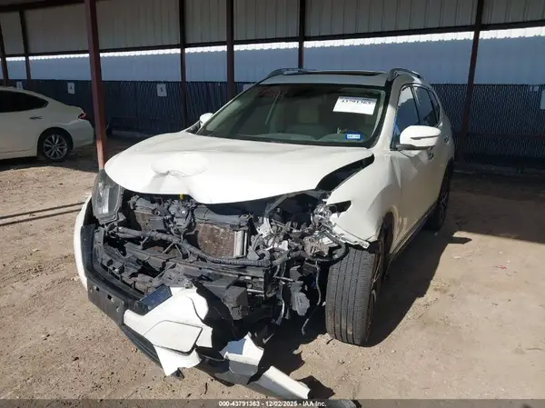 5N1AT2MT5KC745786 2019 NISSAN ROGUE - Image 2