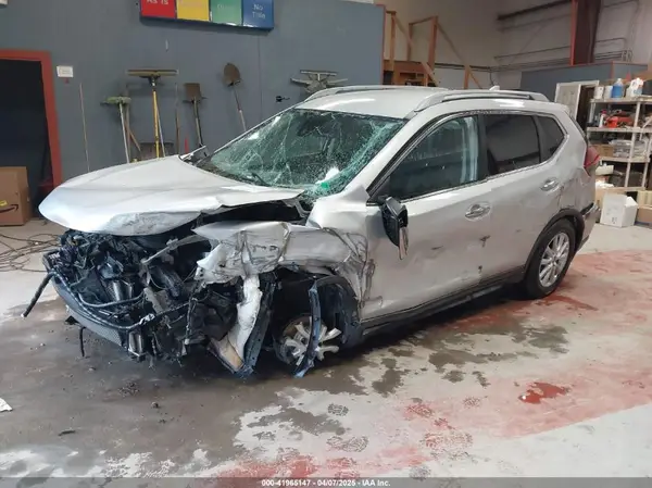 5N1AT2MT5KC748526 2019 NISSAN ROGUE - Image 2