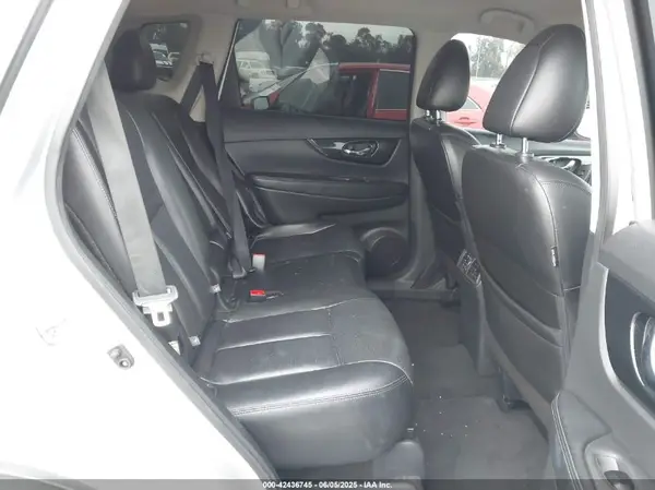 5N1AT2MT5KC750857 2019 NISSAN ROGUE - Image 8