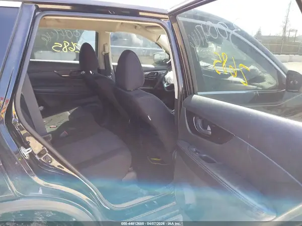 5N1AT2MT5KC766248 2019 NISSAN ROGUE - Image 8