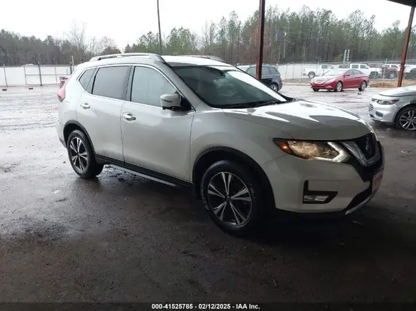 5N1AT2MT5KC767027 2019 NISSAN ROGUE - Image 1