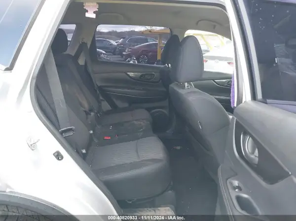 5N1AT2MT5KC790694 2019 NISSAN ROGUE - Image 8