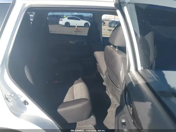5N1AT2MT5KC827145 2019 NISSAN ROGUE - Image 8