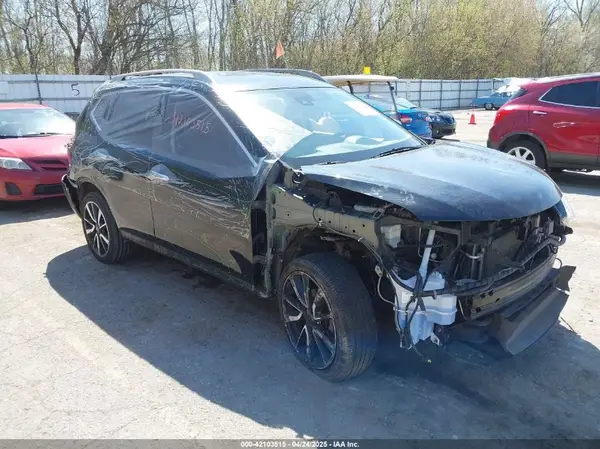 5N1AT2MT5KC832099 2019 NISSAN ROGUE - Image 1
