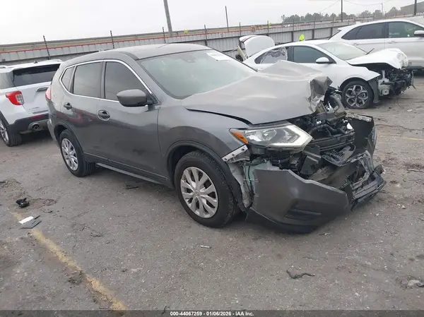 5N1AT2MT5LC715737 2020 NISSAN ROGUE - Image 1
