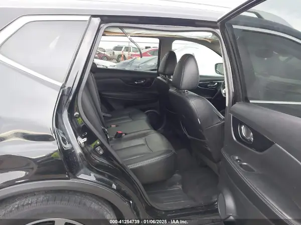 5N1AT2MT5LC739830 2020 NISSAN ROGUE - Image 8