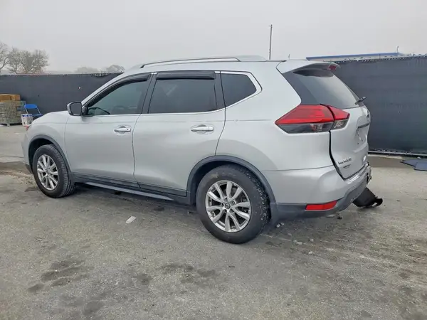 5N1AT2MT5LC762508 2020 NISSAN ROGUE - Image 2