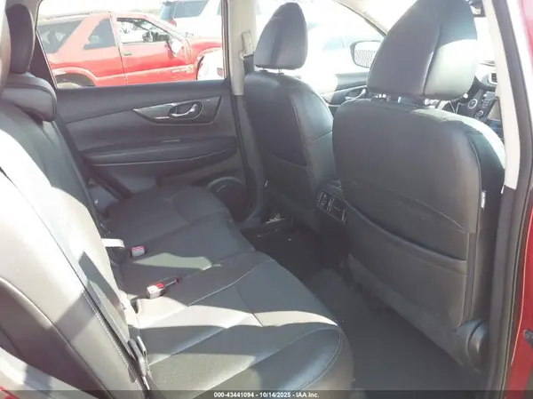 5N1AT2MT6GC762149 2016 NISSAN ROGUE - Image 8