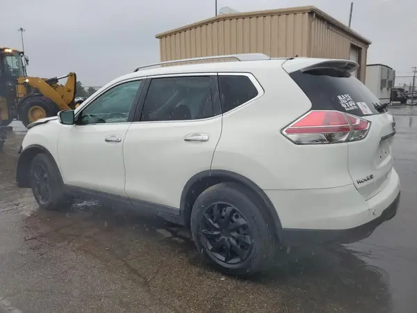 5N1AT2MT6GC815965 2016 NISSAN ROGUE - Image 2