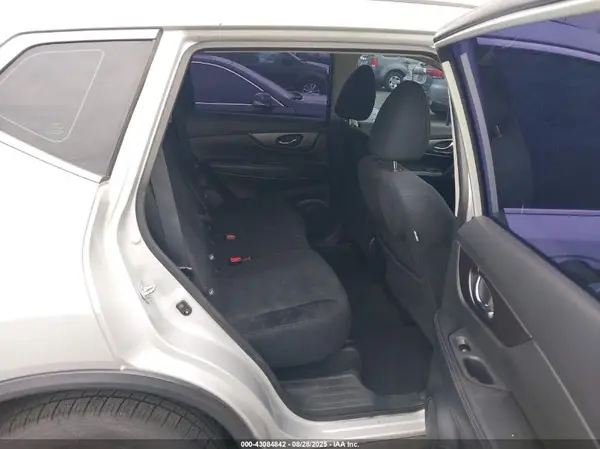 5N1AT2MT6GC826061 2016 NISSAN ROGUE - Image 8