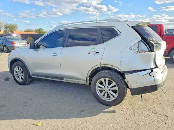 5N1AT2MT6GC832278 2016 NISSAN ROGUE - Image 2