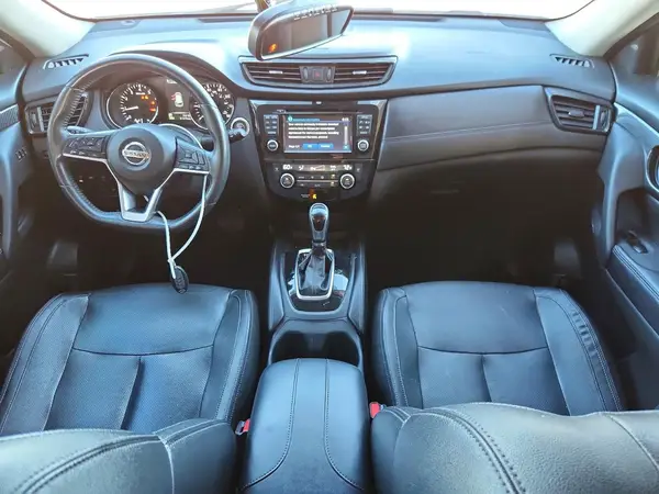 5N1AT2MT6HC733137 2017 NISSAN ROGUE - Image 8