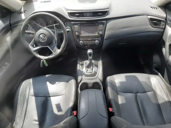5N1AT2MT6HC741657 2017 NISSAN ROGUE - Image 8