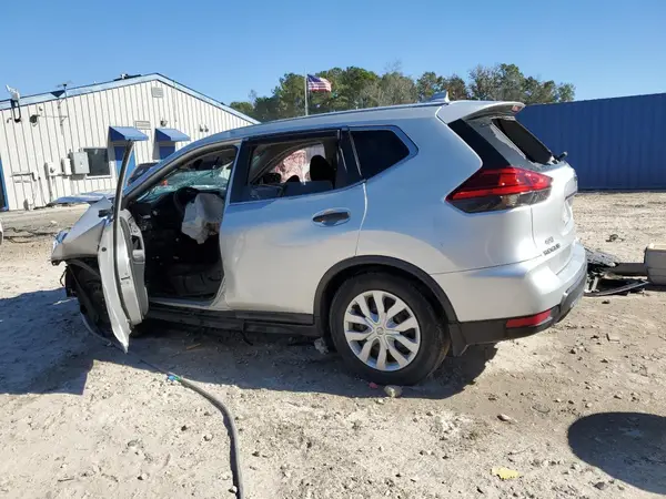 5N1AT2MT6HC743179 2017 NISSAN ROGUE - Image 2