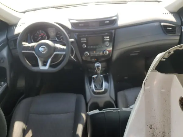 5N1AT2MT6HC746843 2017 NISSAN ROGUE - Image 8